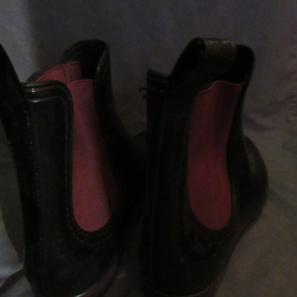 Purple & Black Rain Booties - Picture 3 of 4